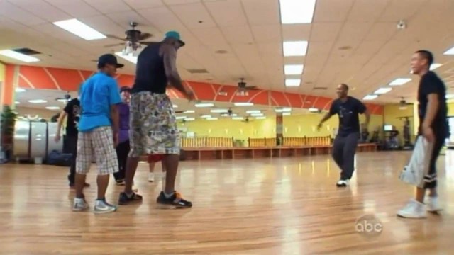 Justin Bieber vs Shaq dance off dance battle dance contest